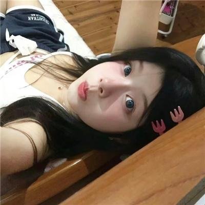黑珍珠艾曼妞